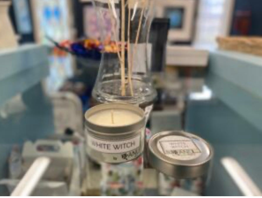 White Witch Candle - Travel Tin